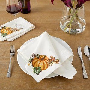 Set of 4 Pumpkin 60% Cotton 40% Polyester Fabric Table Napkins for Autumn decor